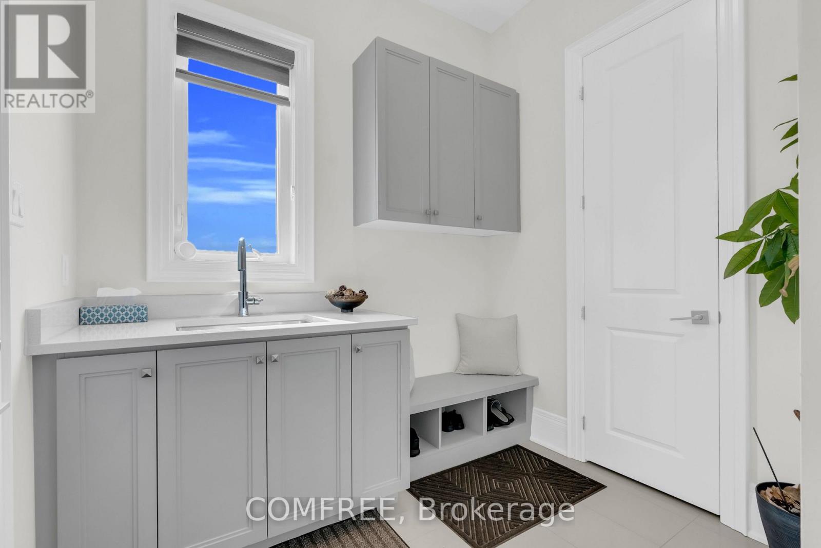 35 OGILVIE STREET - 21