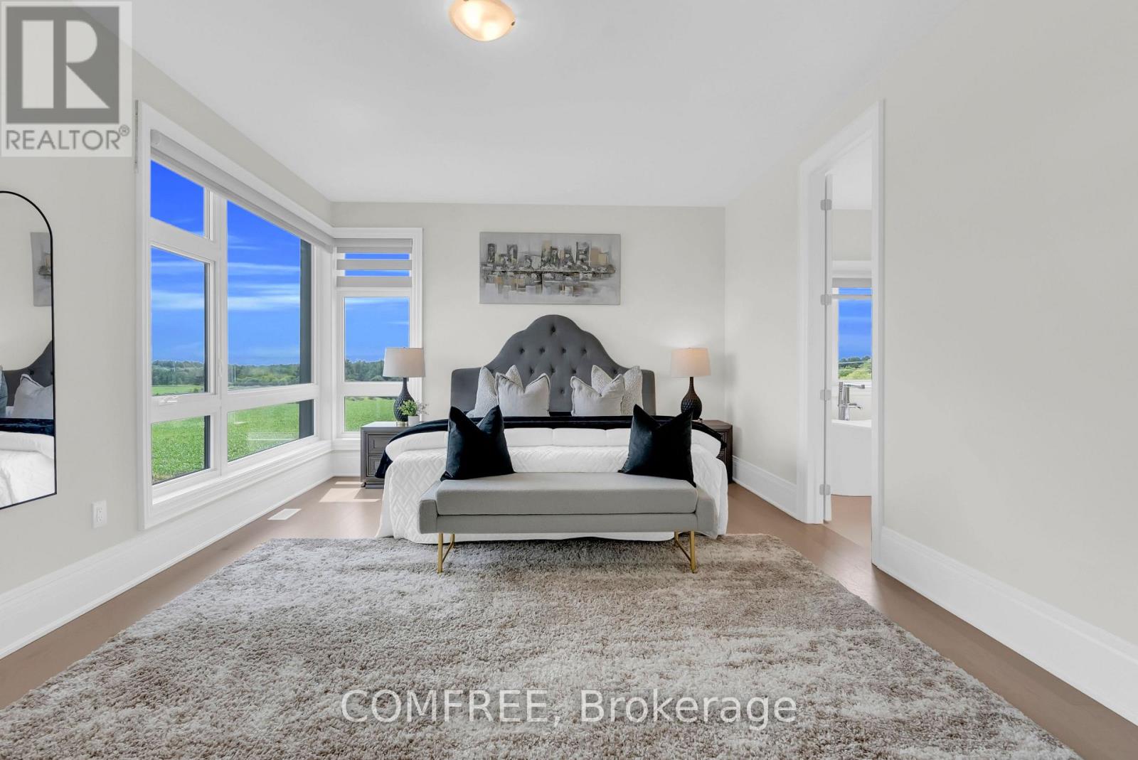 35 OGILVIE STREET - 31