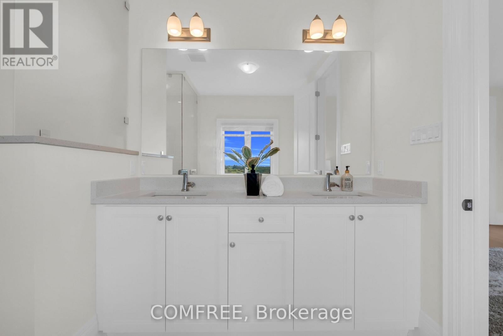 35 OGILVIE STREET - 34