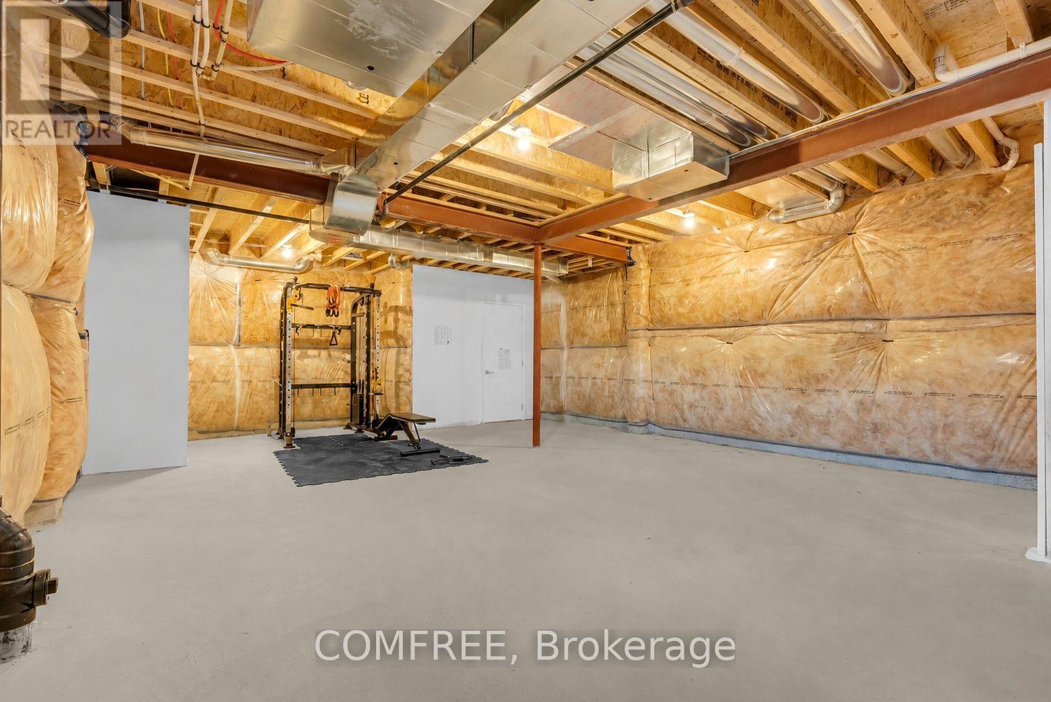 35 OGILVIE STREET - 41