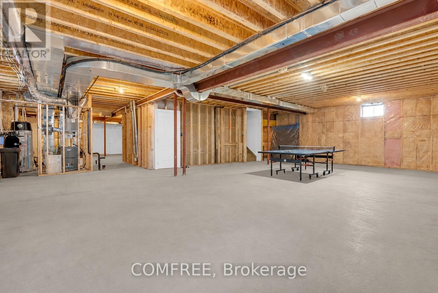 35 OGILVIE STREET - 42