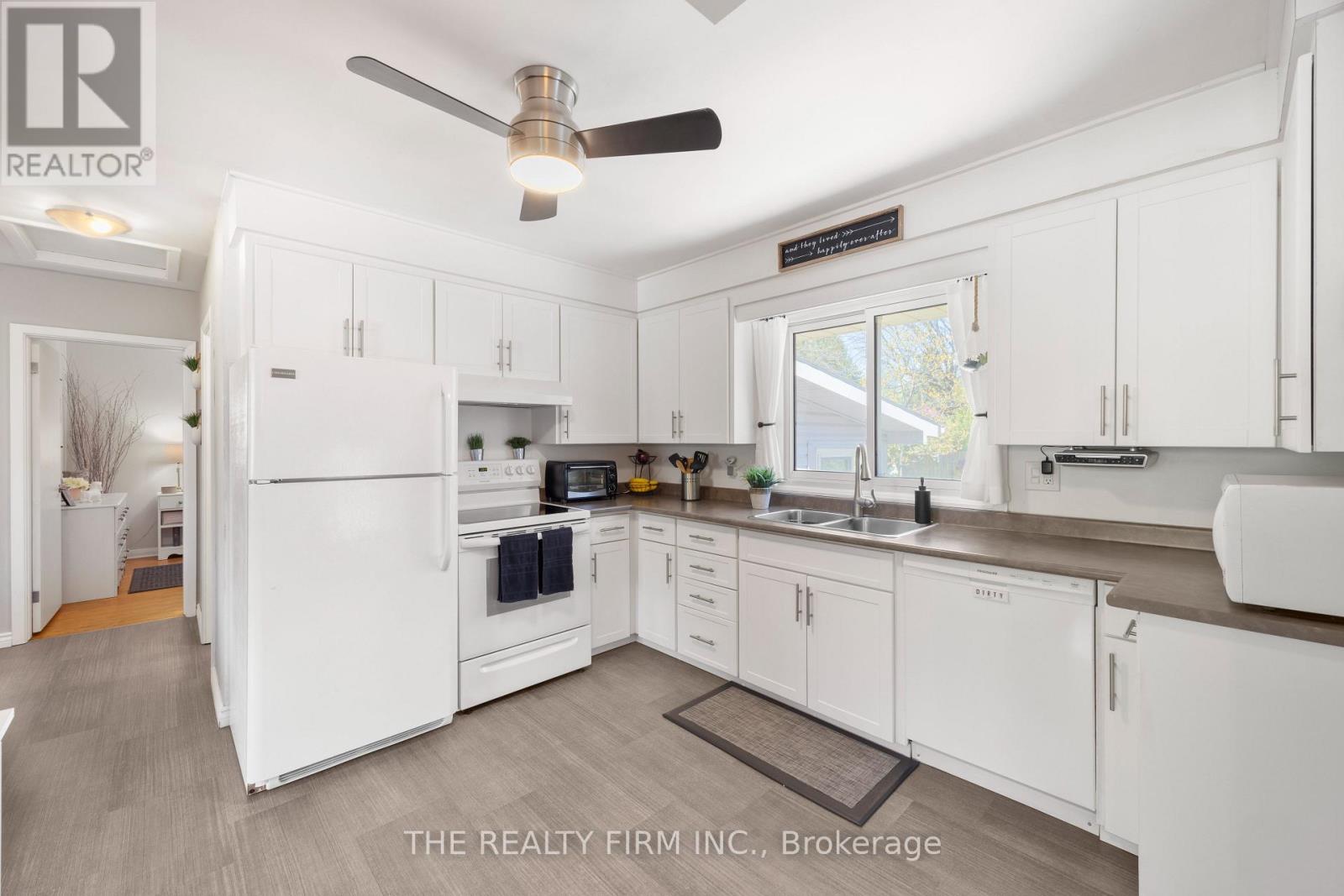 430 MAGNOLIA CRESCENT - 15