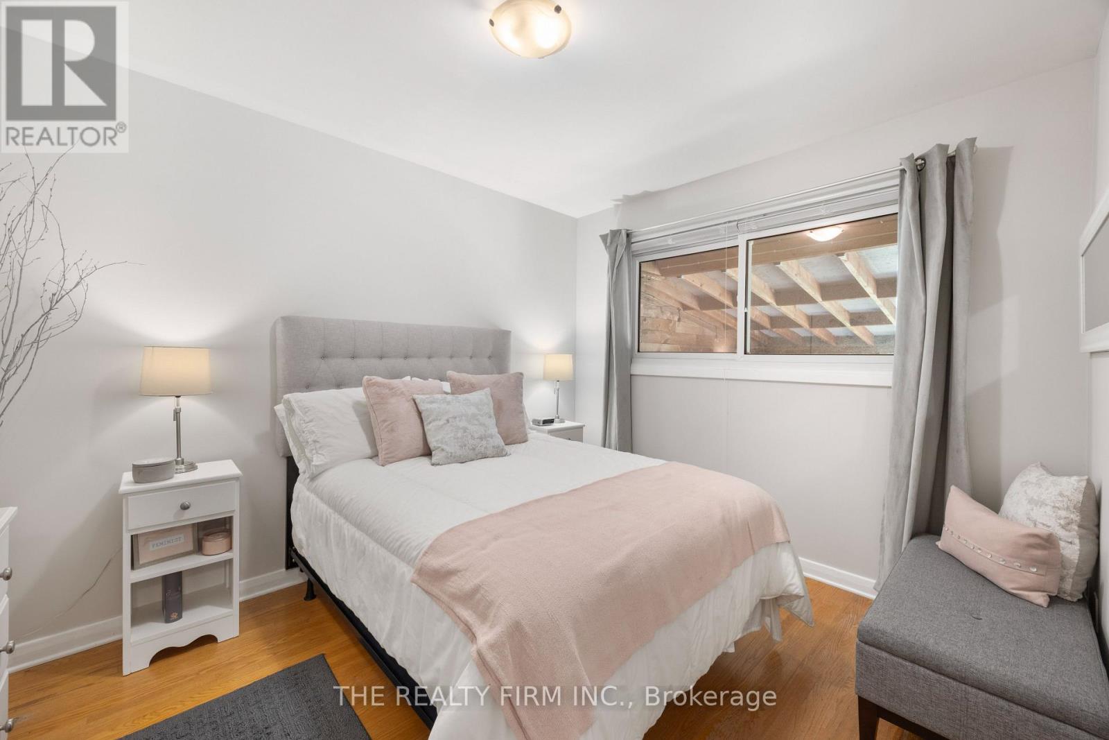 430 MAGNOLIA CRESCENT - 23