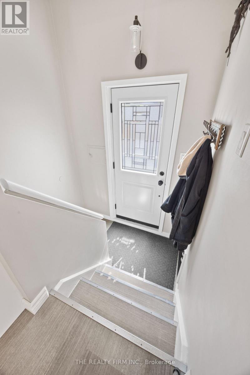 430 MAGNOLIA CRESCENT - 28