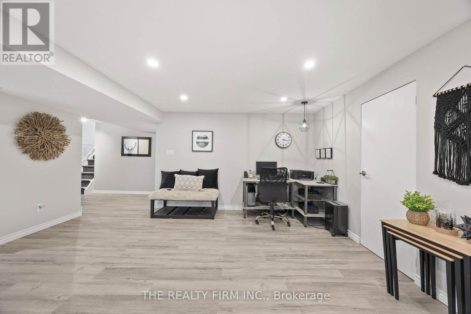 430 MAGNOLIA CRESCENT - 31
