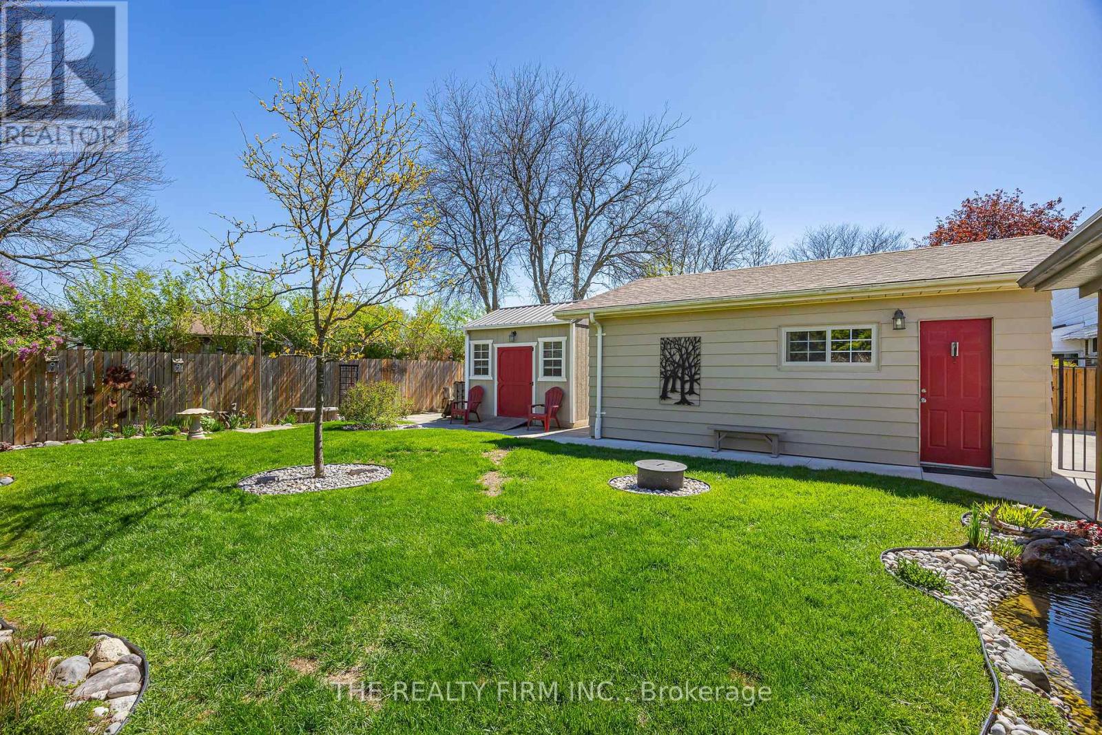 430 MAGNOLIA CRESCENT - 40