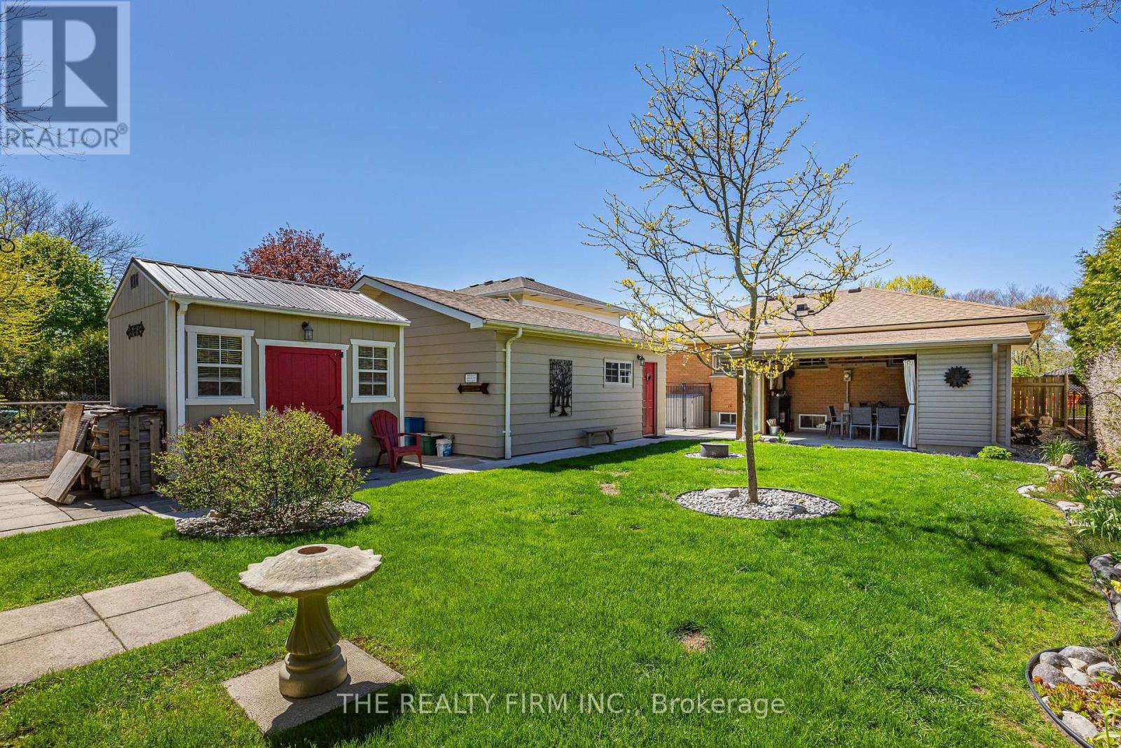 430 MAGNOLIA CRESCENT - 41