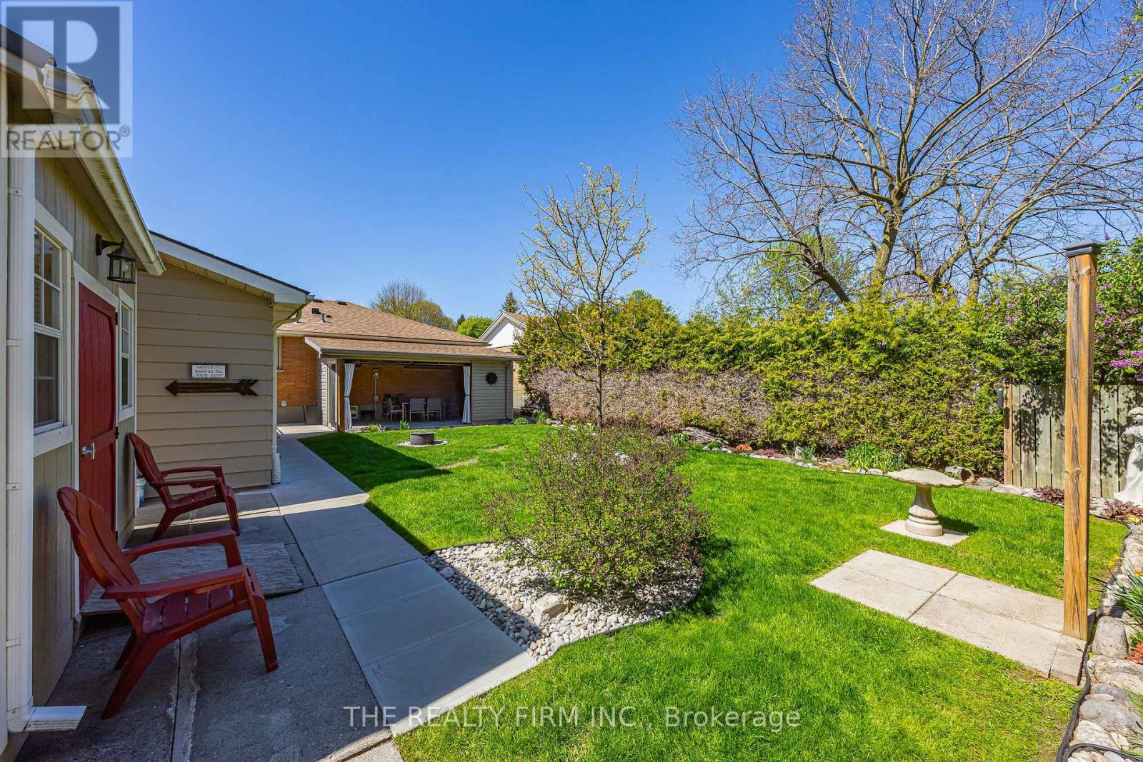 430 MAGNOLIA CRESCENT - 42