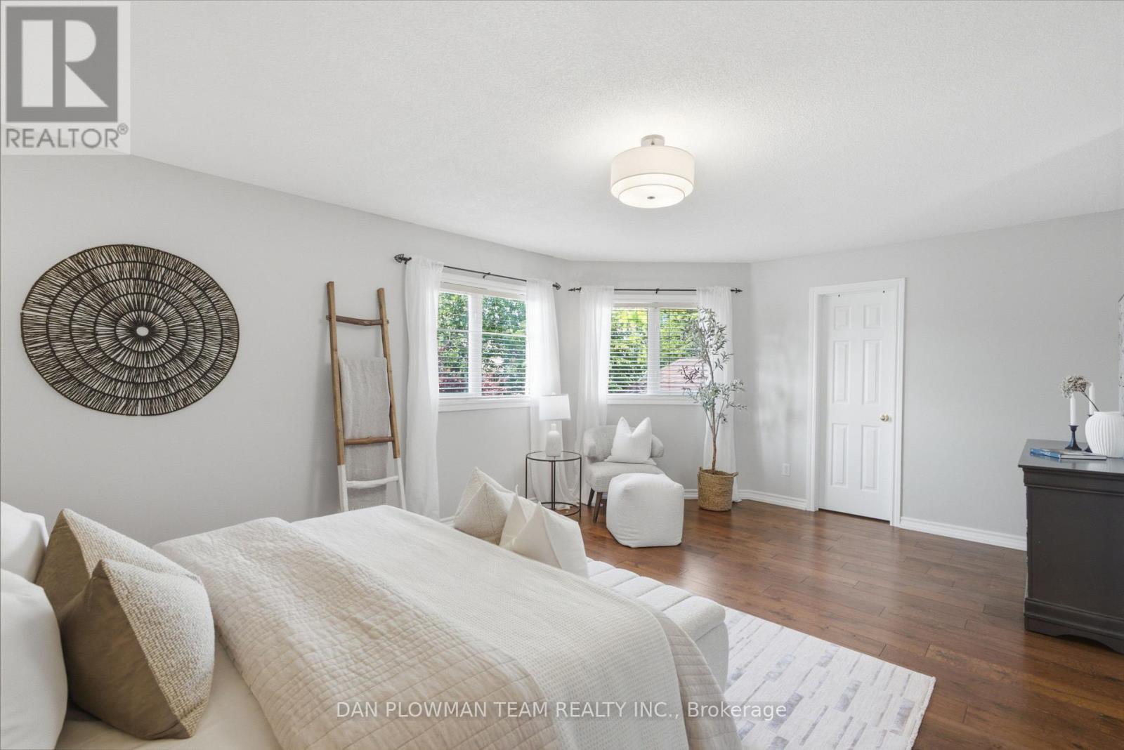 30 WELDON STREET - 25