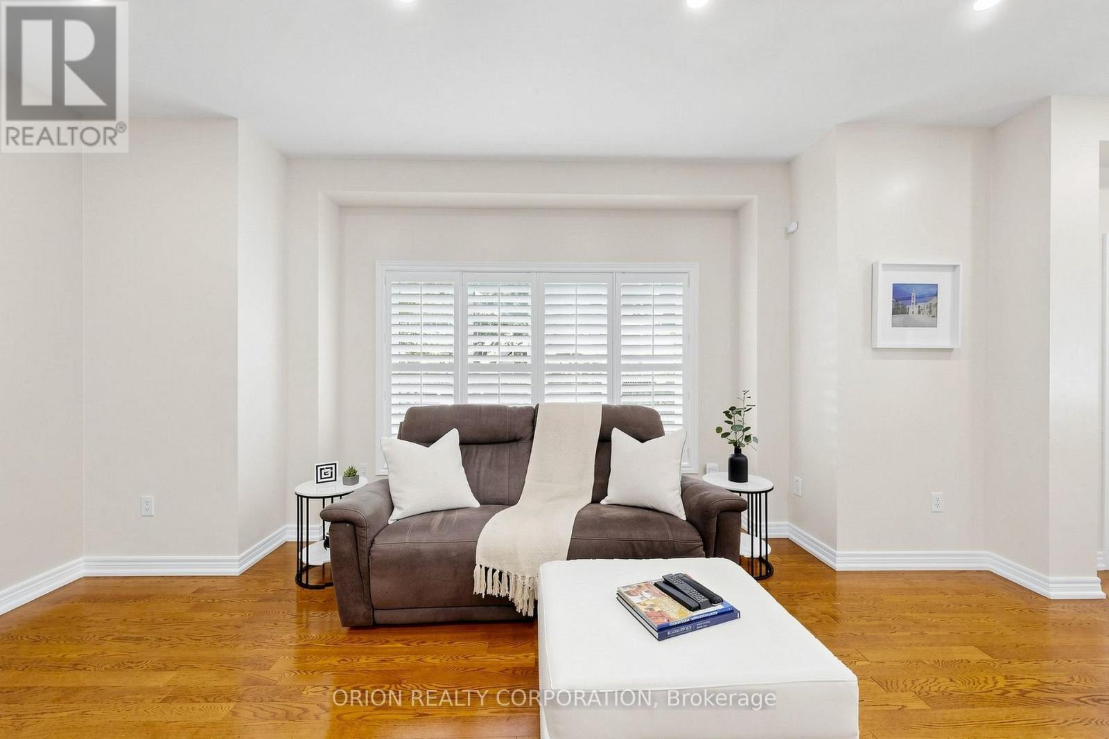 11 DAVEY STREET - 11