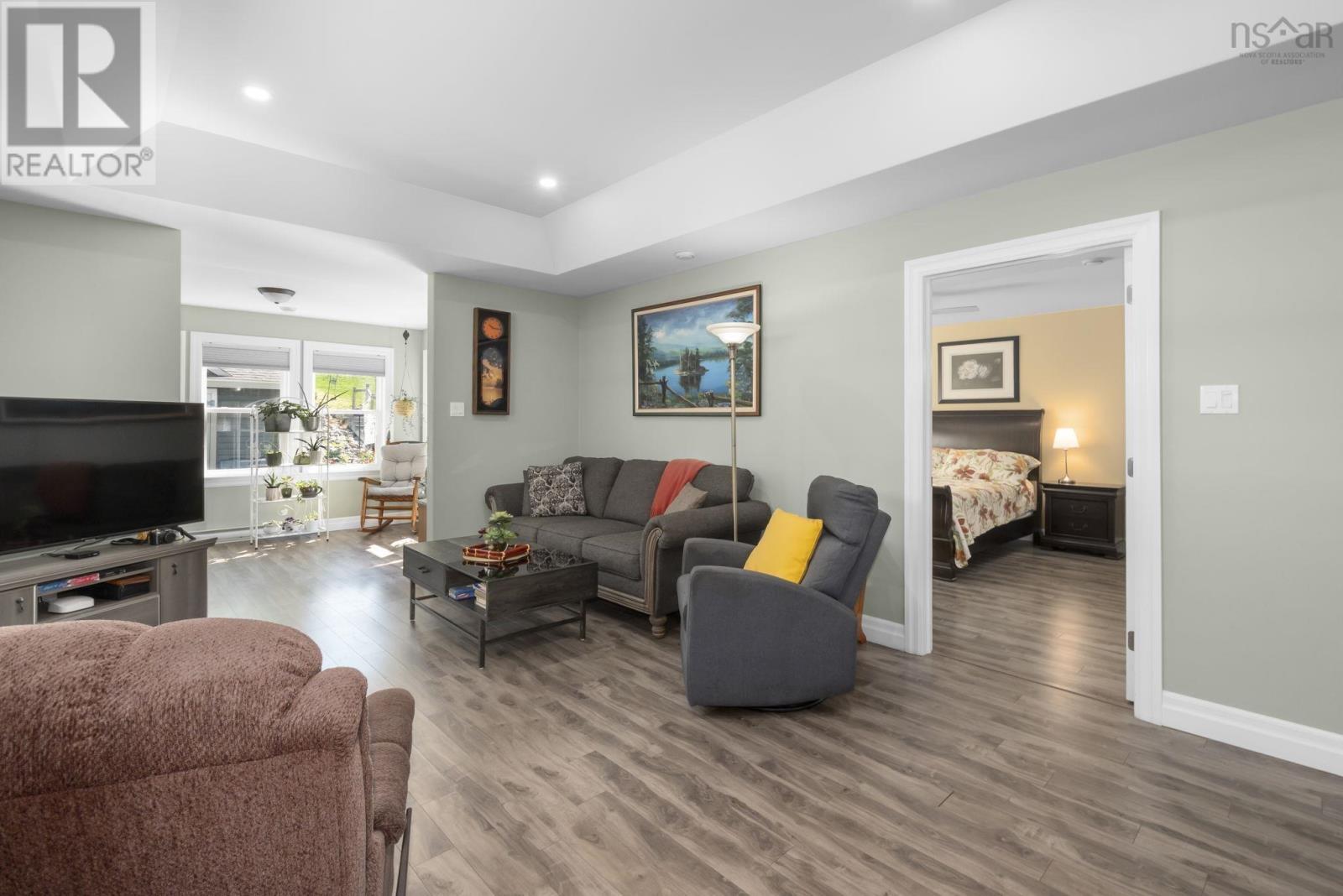 56 Edward Drive - 16