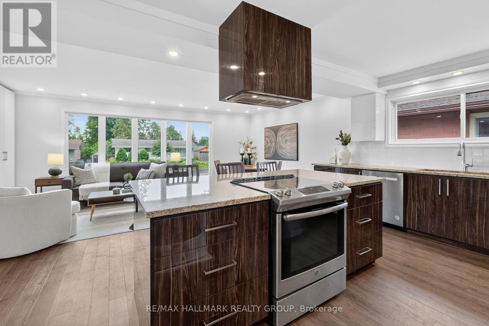 2160 LAMBETH WALK, Ottawa. Luxury613. By Peter Sagos - Image 10