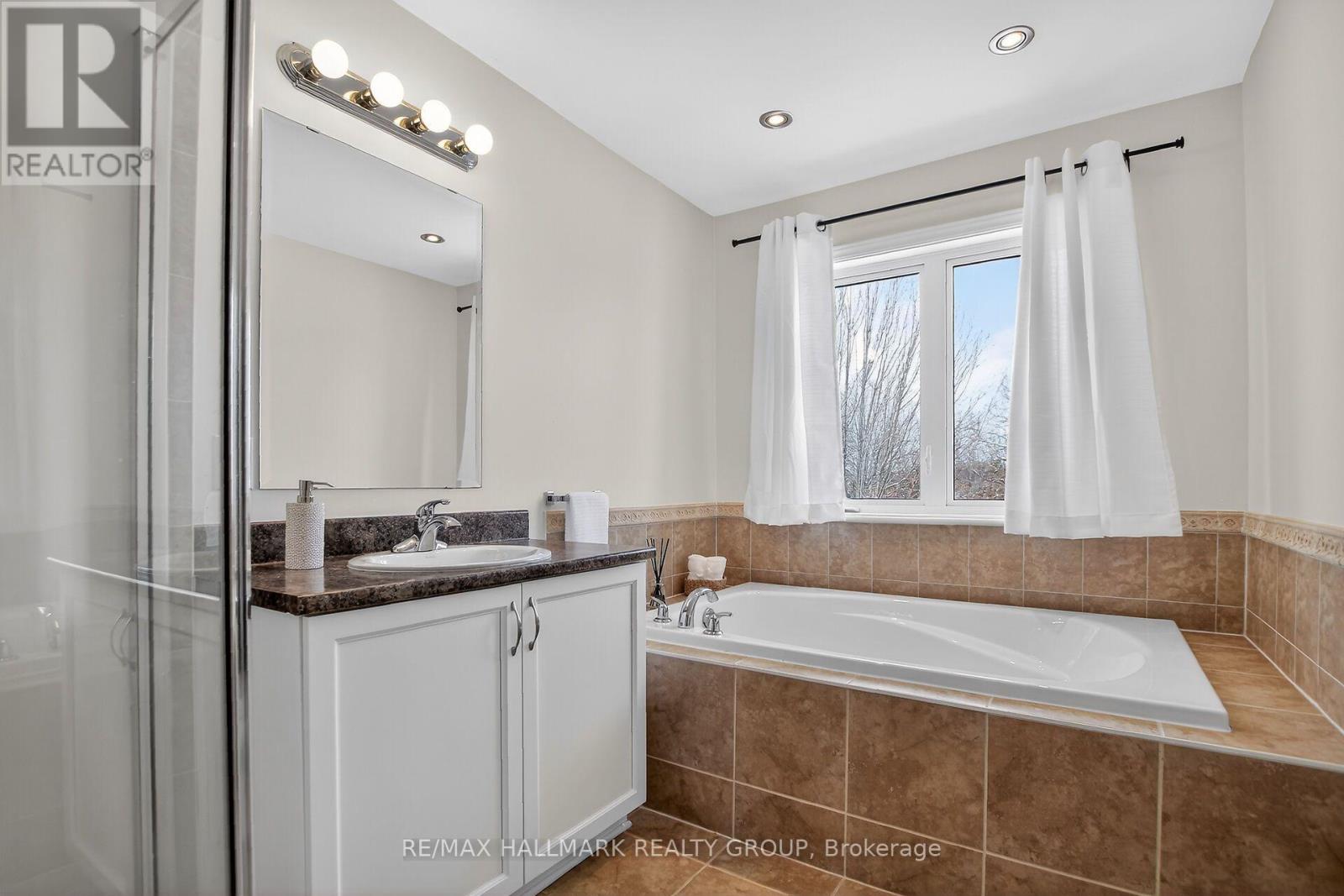 450 SULTAN STREET - 25