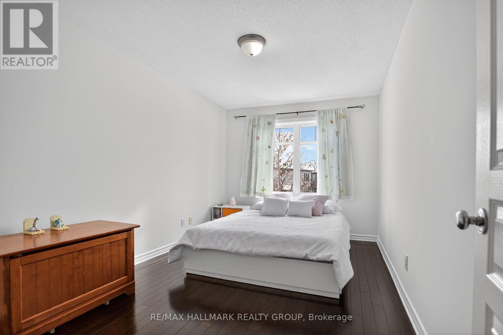 450 SULTAN STREET - 30