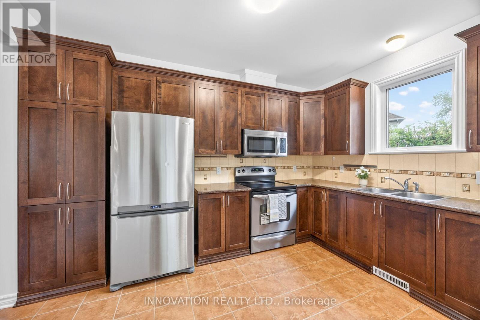 160 HILLMAN MARSH WAY, Ottawa. Luxury613. By Peter Sagos - Image 16