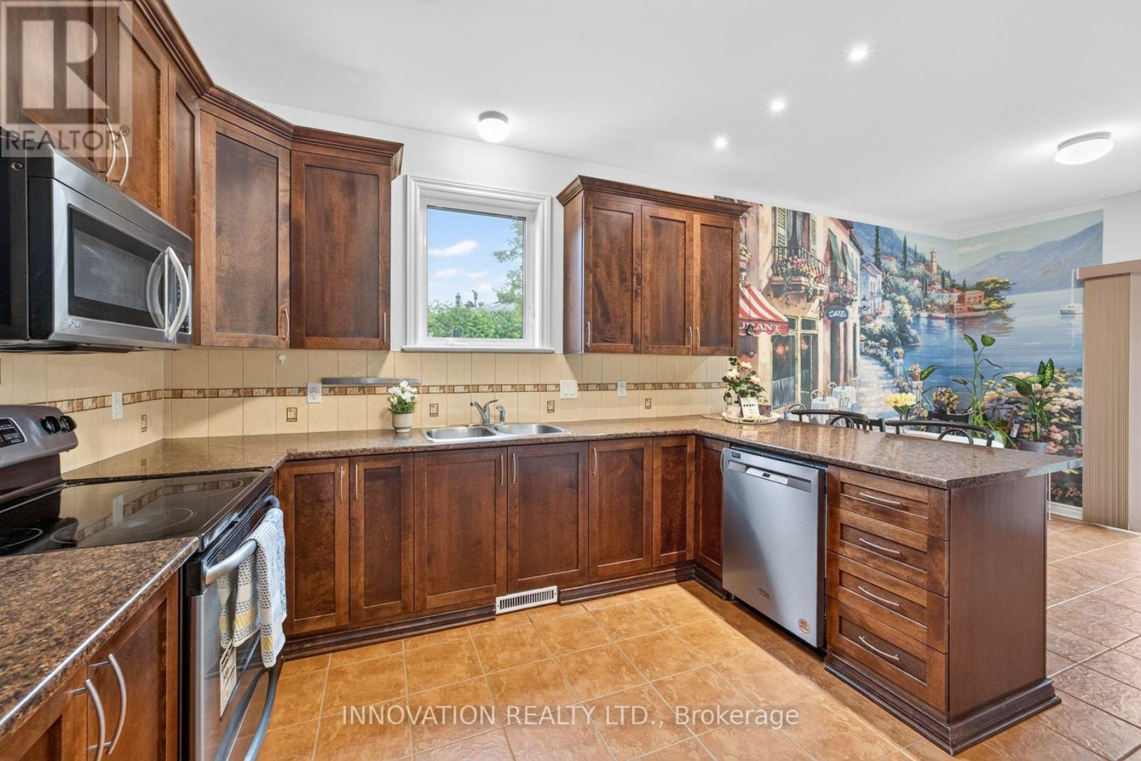160 HILLMAN MARSH WAY, Ottawa. Luxury613. By Peter Sagos - Image 17