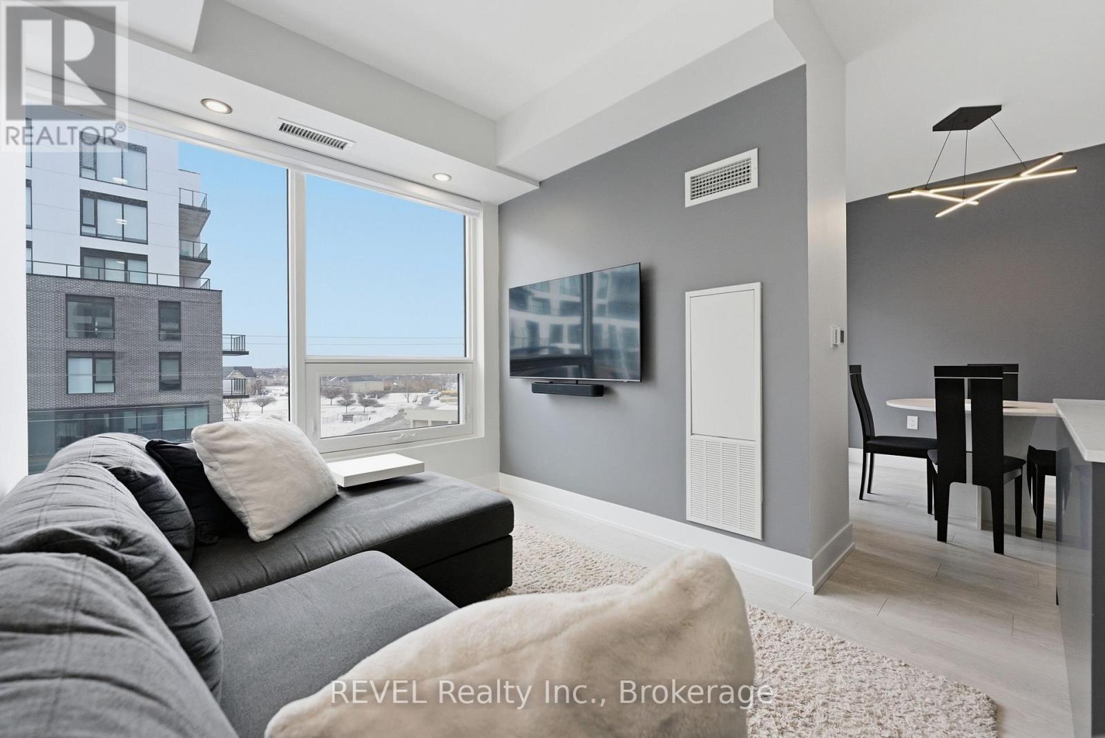#405 2450 OLD BRONTE ROAD - 19