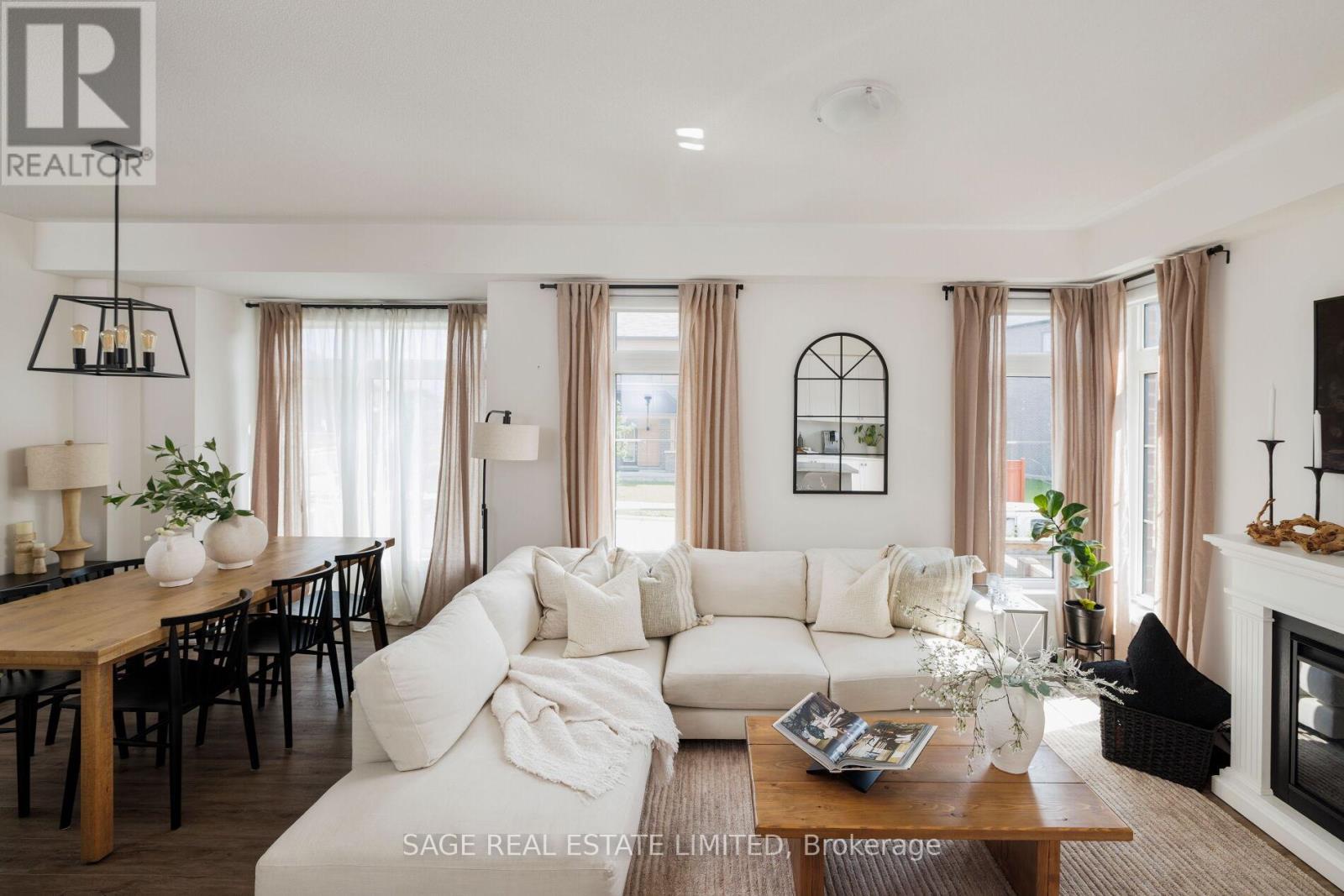 199 TANGO CRESCENT - 11