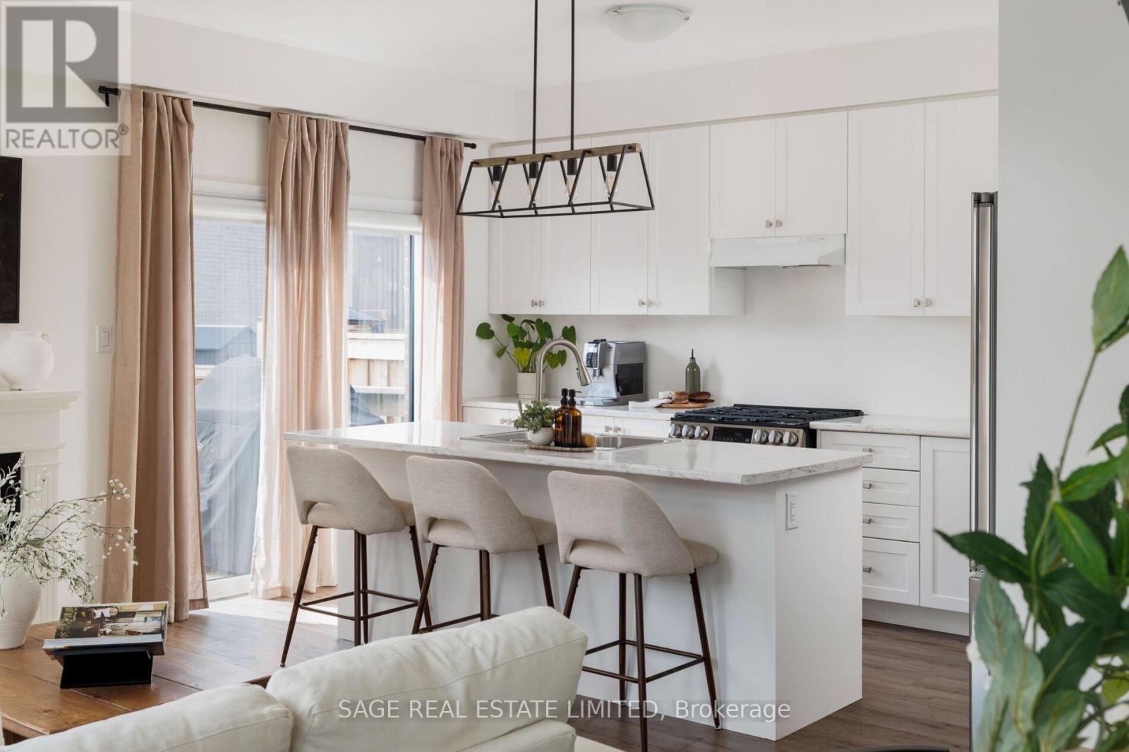 199 TANGO CRESCENT - 14
