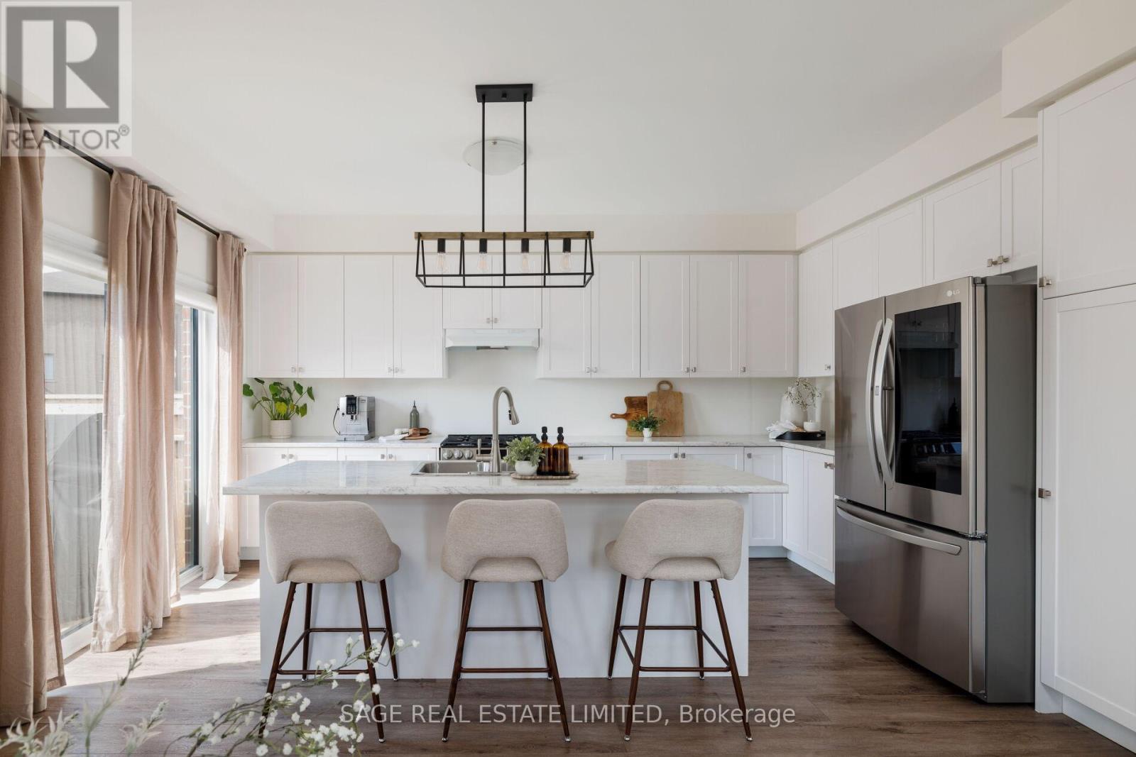 199 TANGO CRESCENT - 17