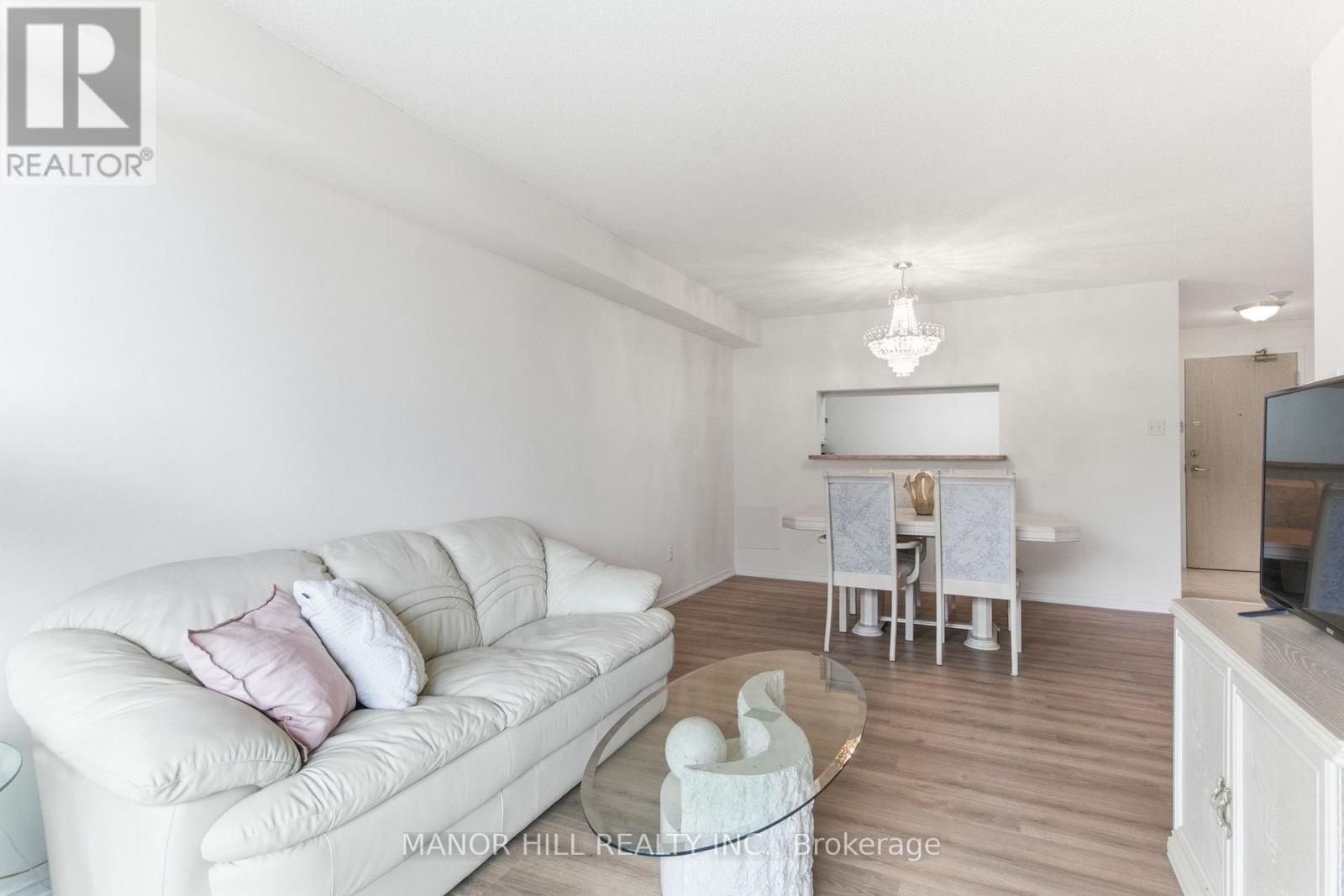 #814 11 TOWNSGATE DRIVE - 11