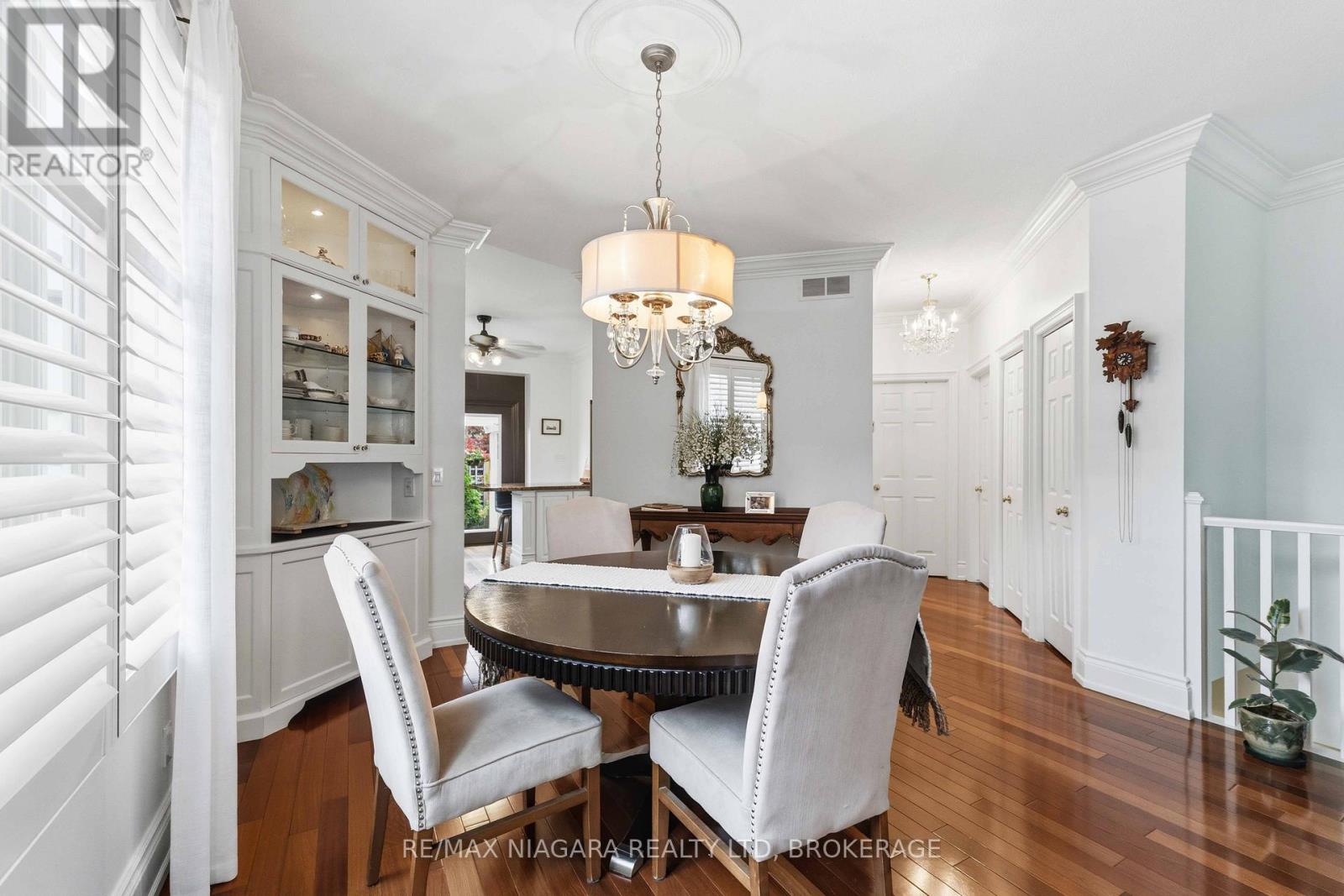 5 GRAHAM AVENUE - 12