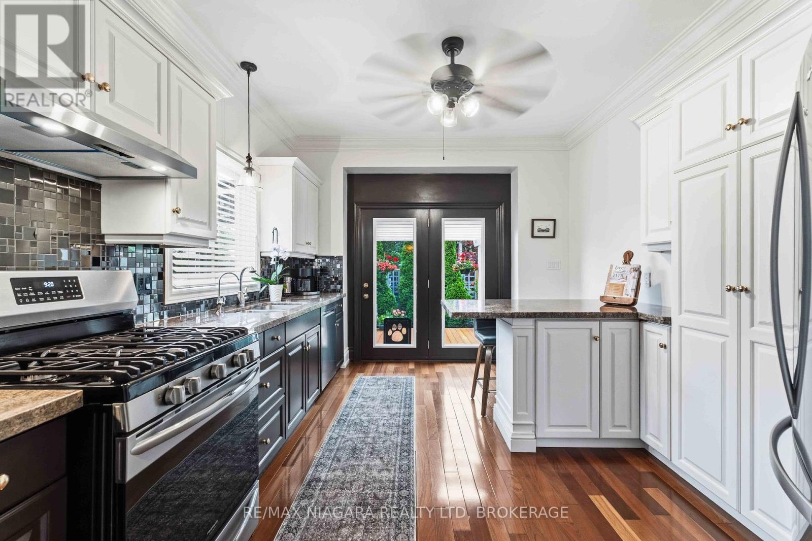 5 GRAHAM AVENUE - 13