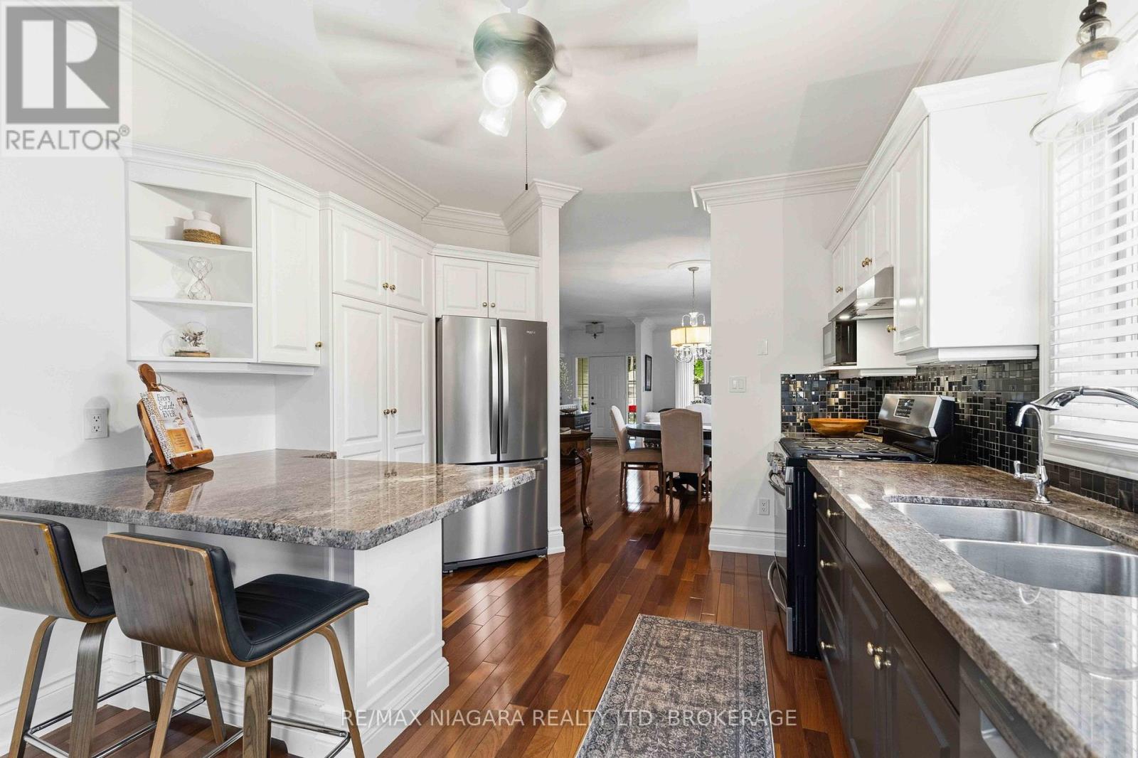 5 GRAHAM AVENUE - 17