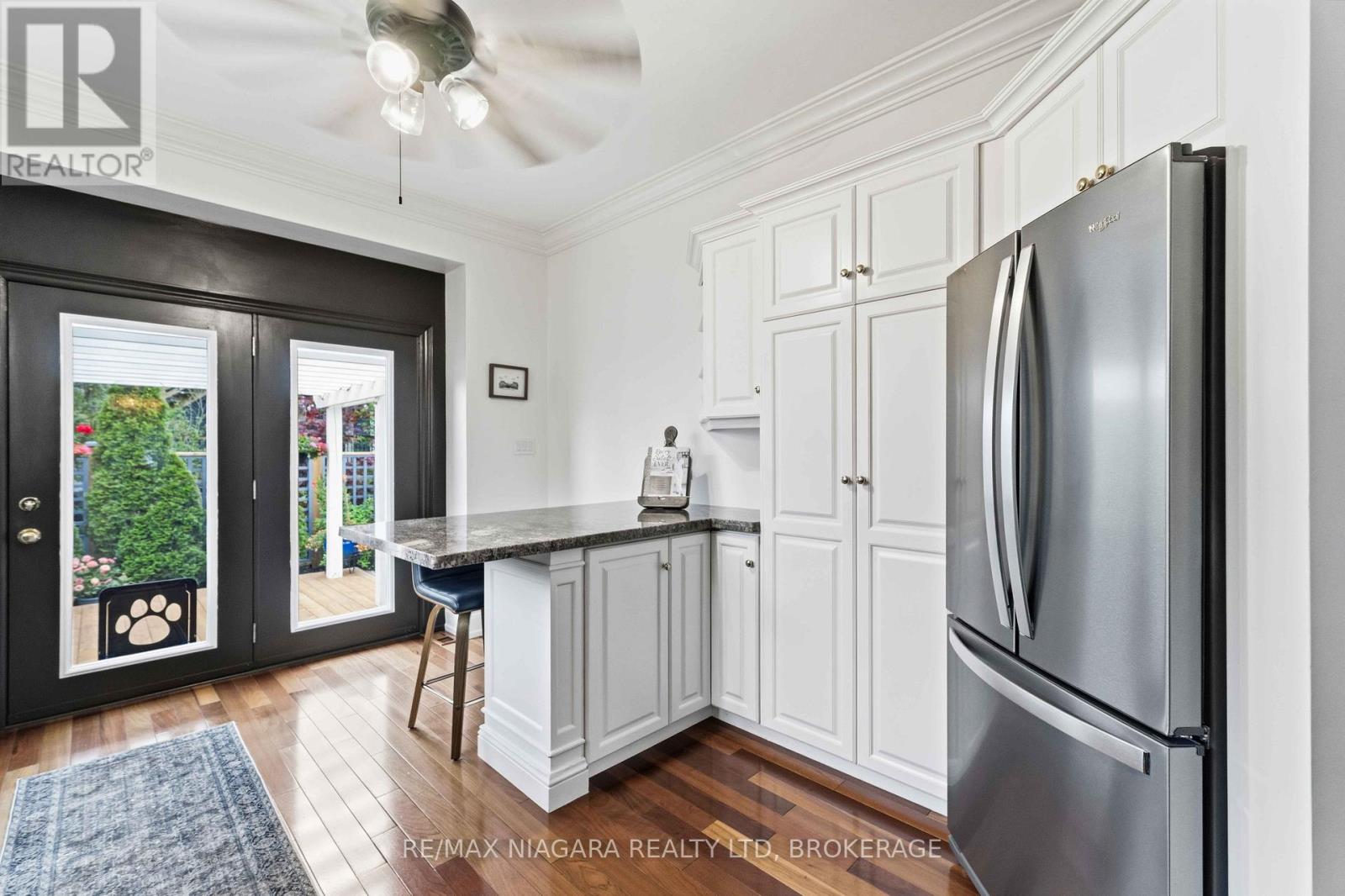5 GRAHAM AVENUE - 18