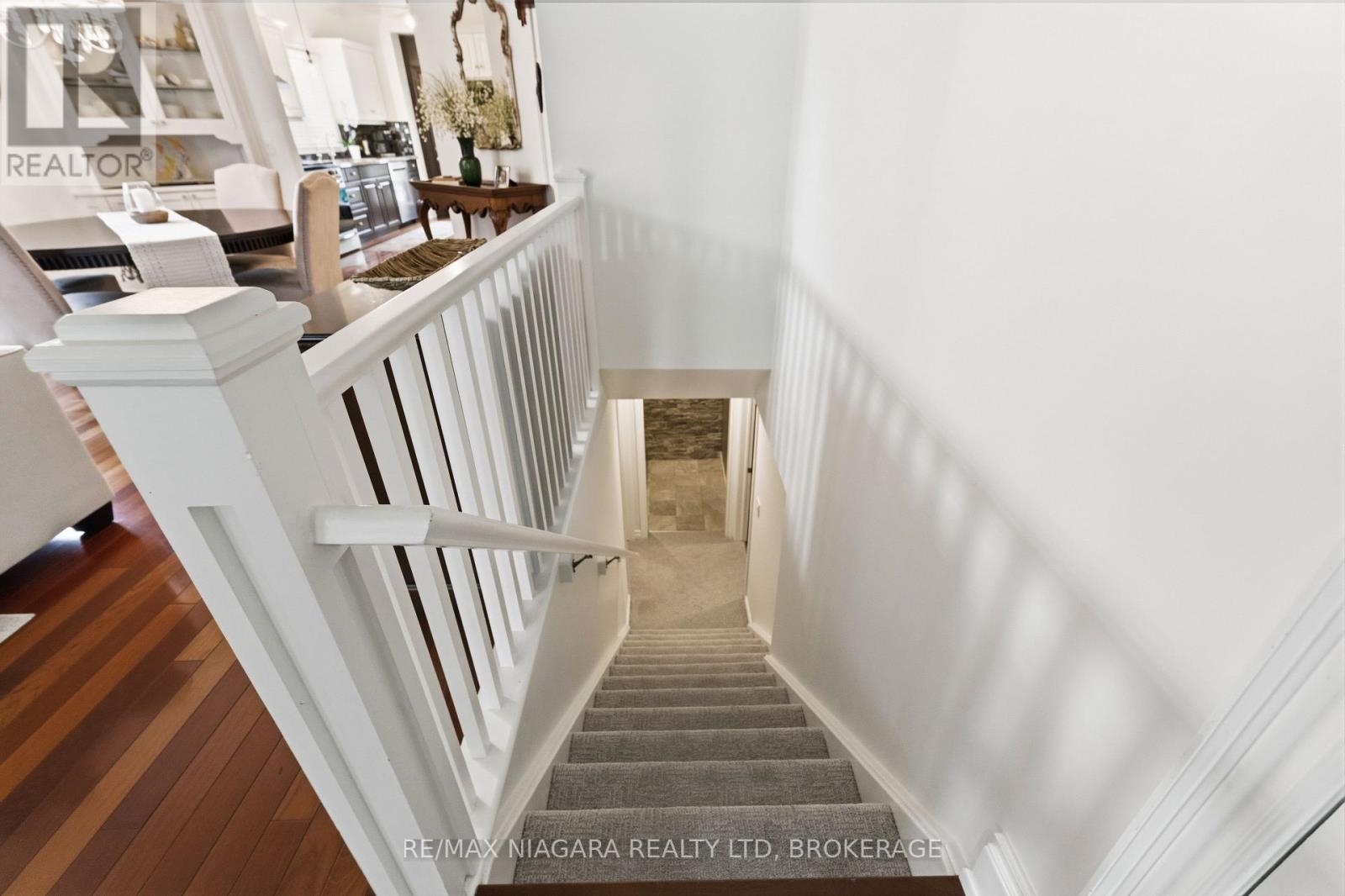 5 GRAHAM AVENUE - 25