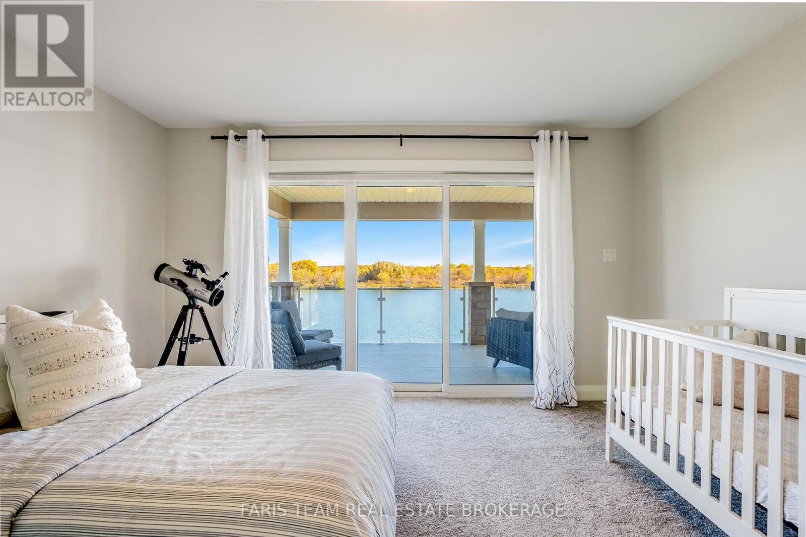 7 DOCK LANE - 20