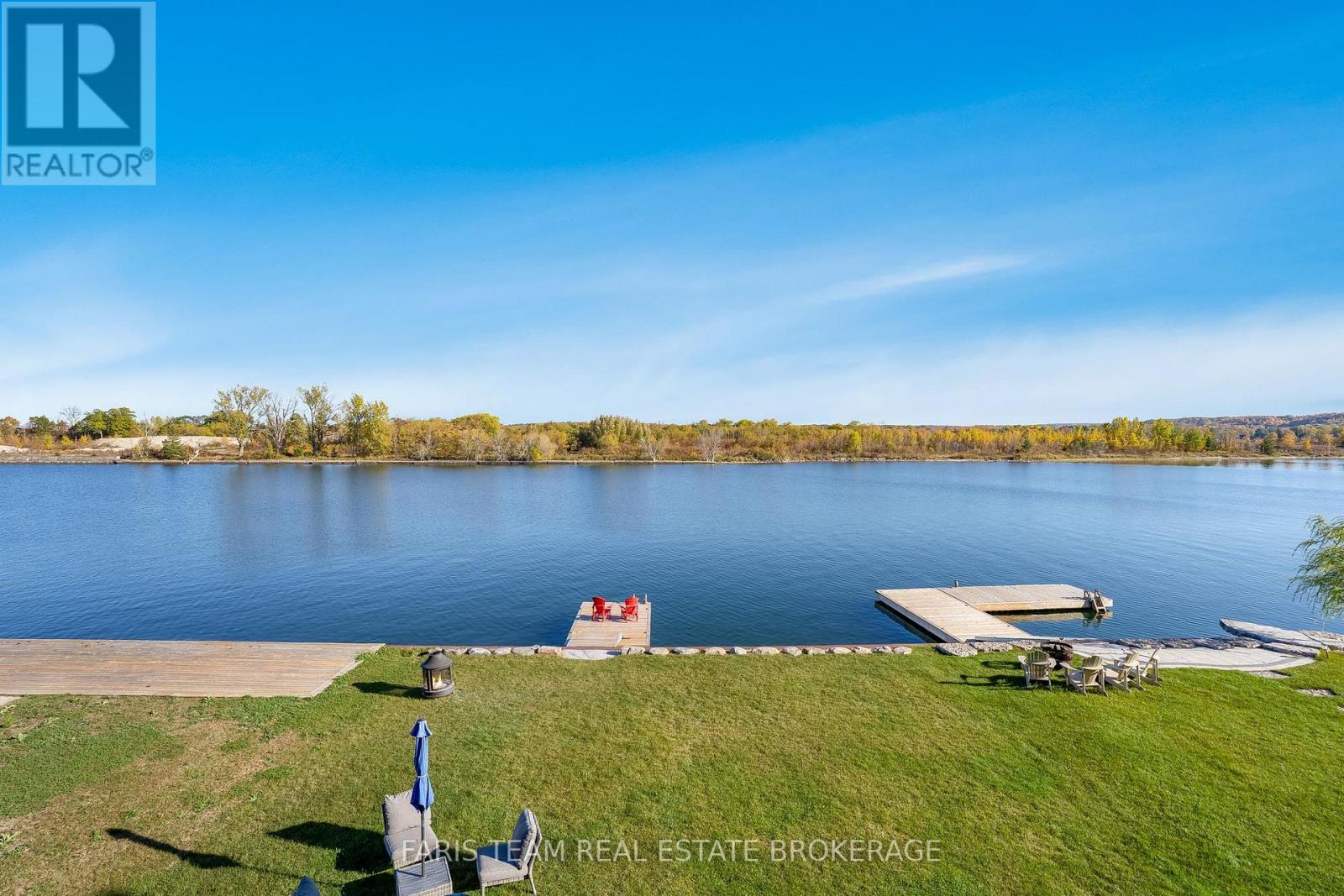 7 DOCK LANE - 24