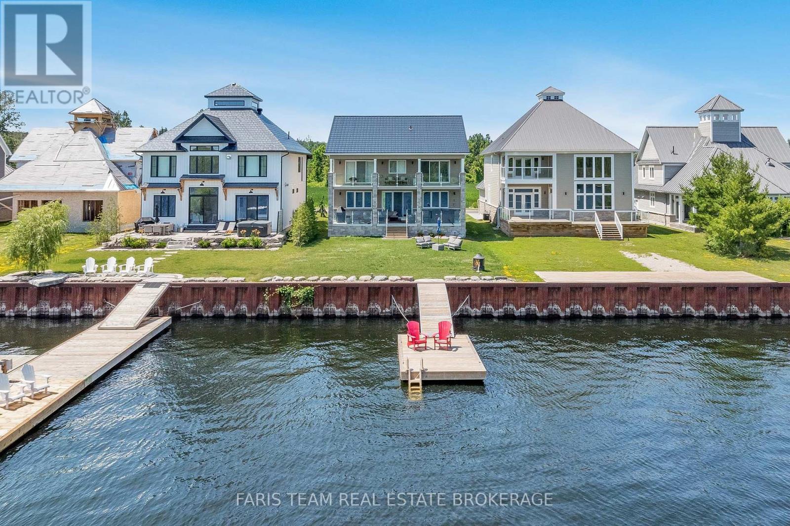 7 DOCK LANE - 3