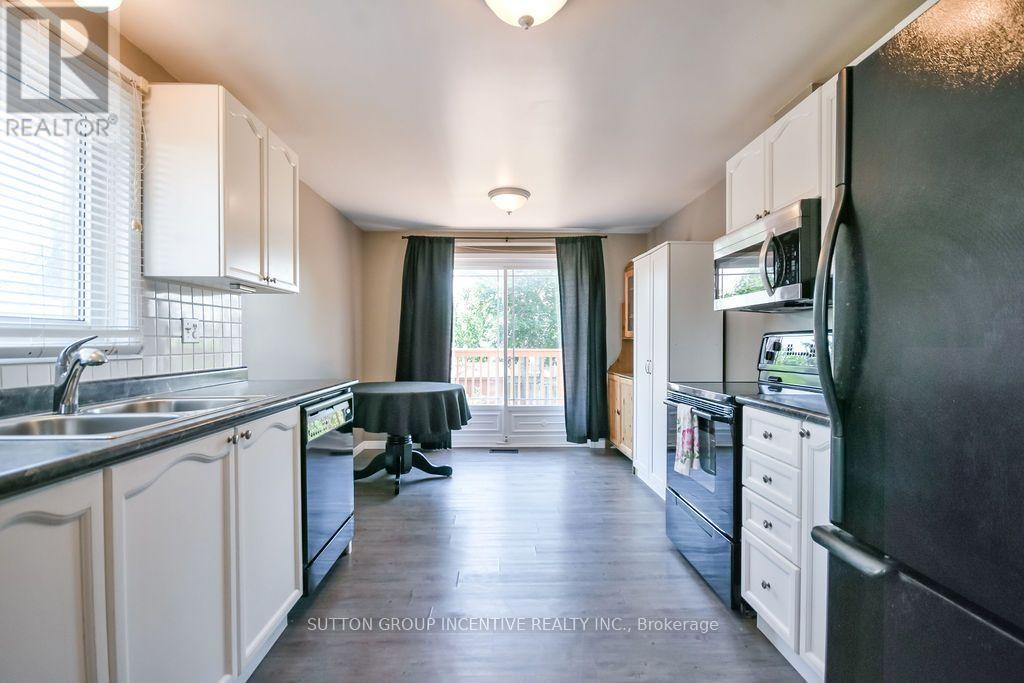 10 PALLING LANE - Image 21