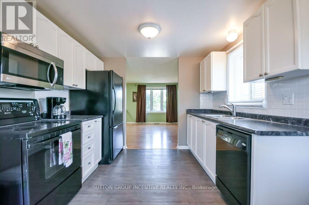 10 PALLING LANE - Image 25