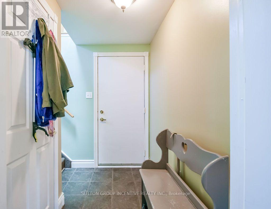 10 PALLING LANE - Image 38