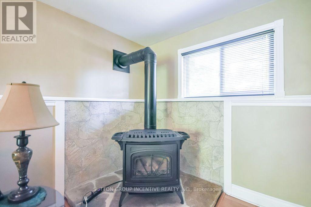 10 PALLING LANE - Image 40
