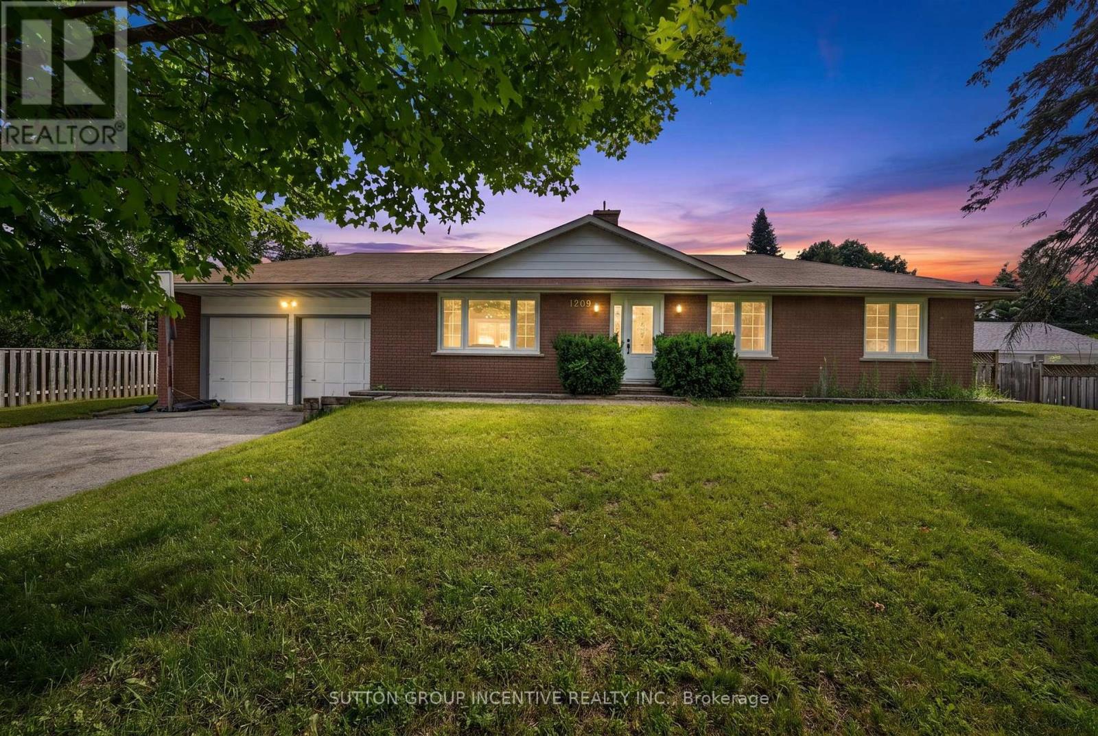 1209 ST VINCENT STREET N - 1