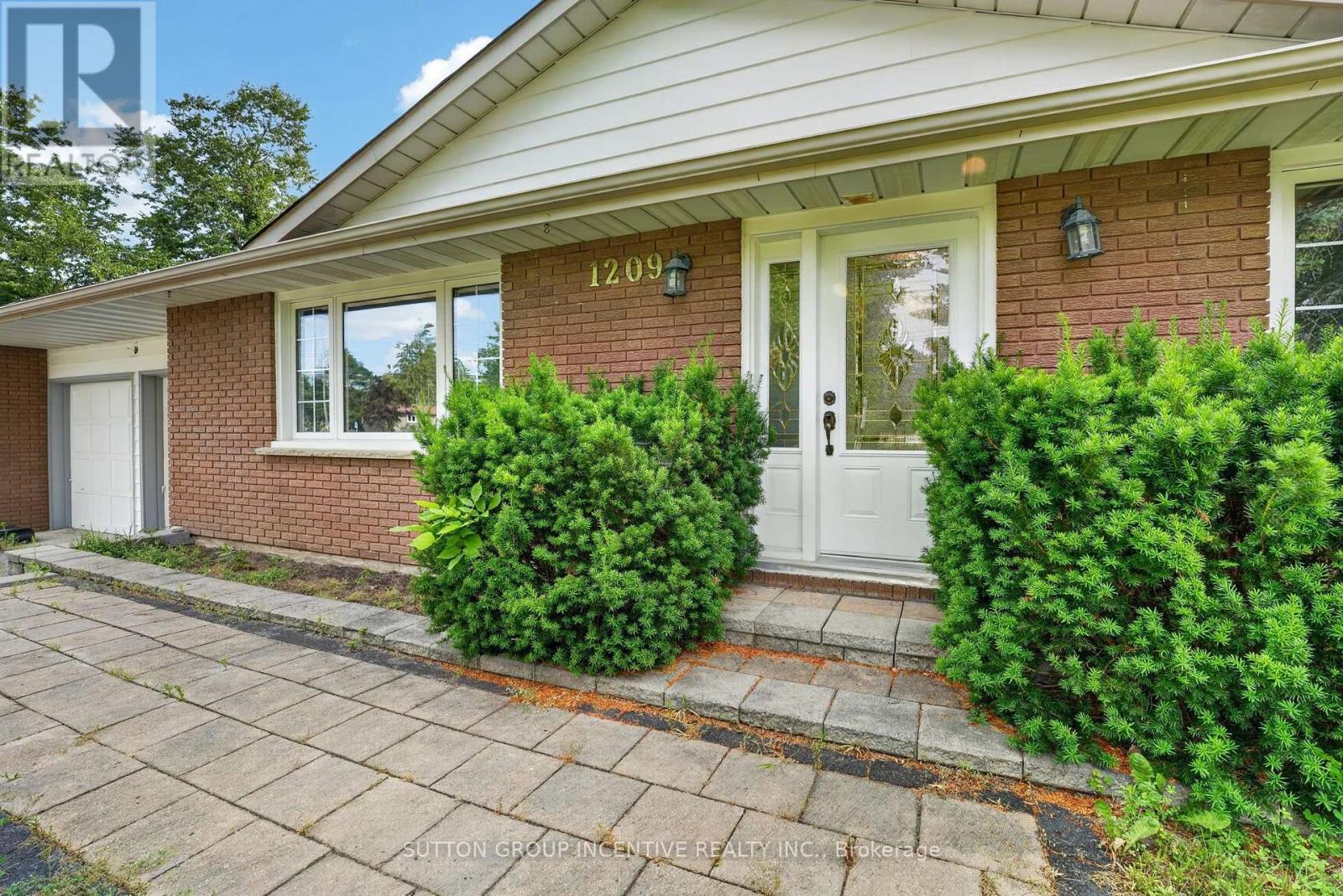 1209 ST VINCENT STREET N - 15
