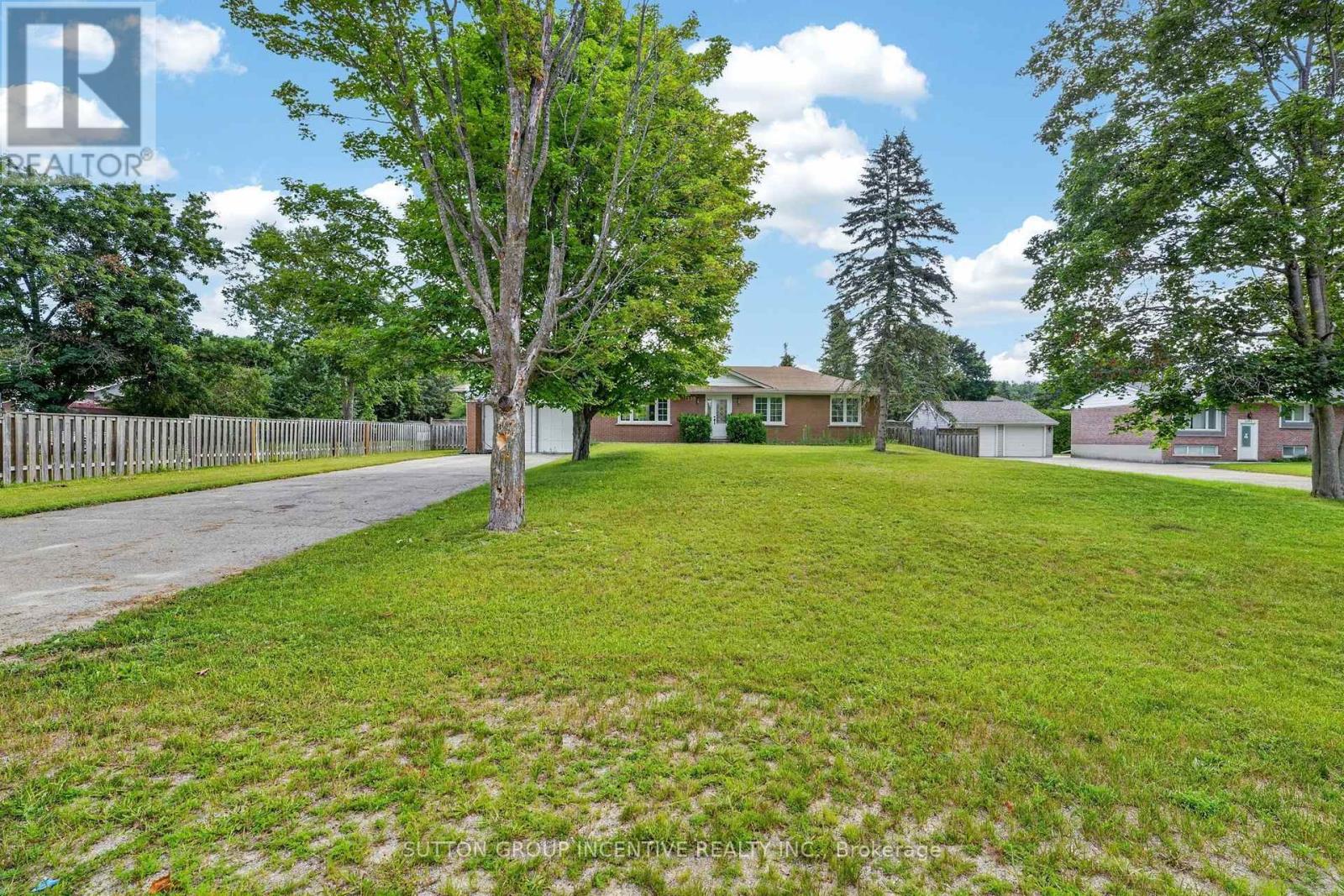 1209 ST VINCENT STREET N - 2