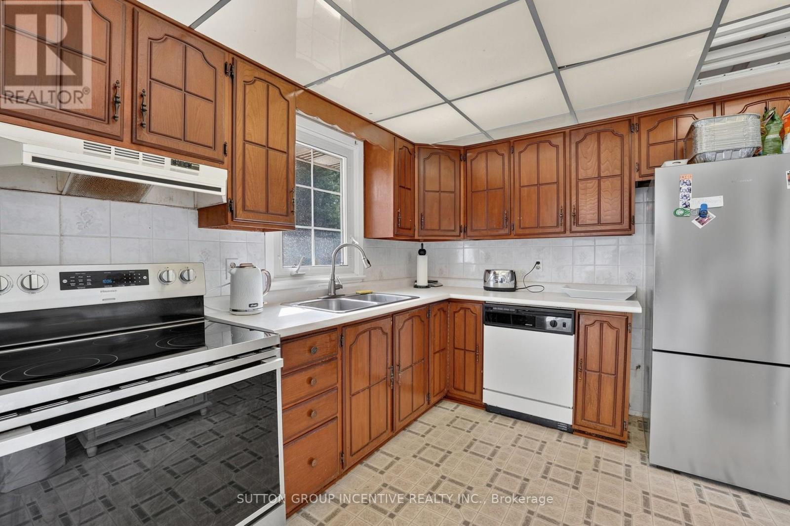 1209 ST VINCENT STREET N - 24