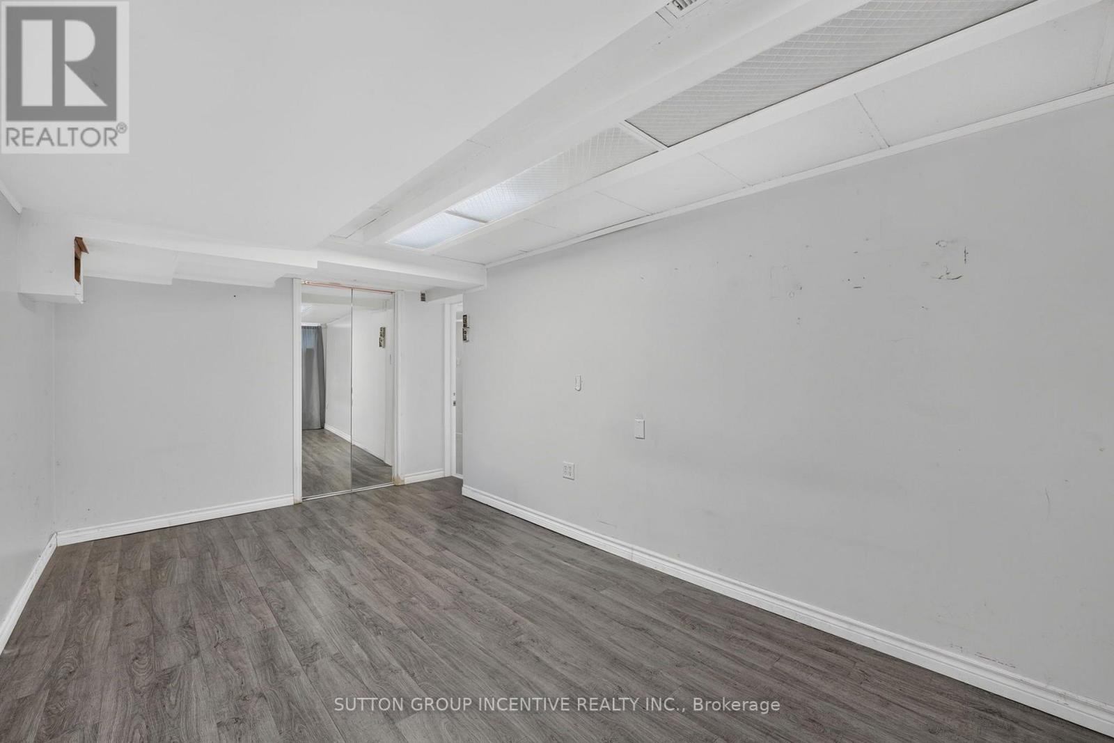 1209 ST VINCENT STREET N - 28