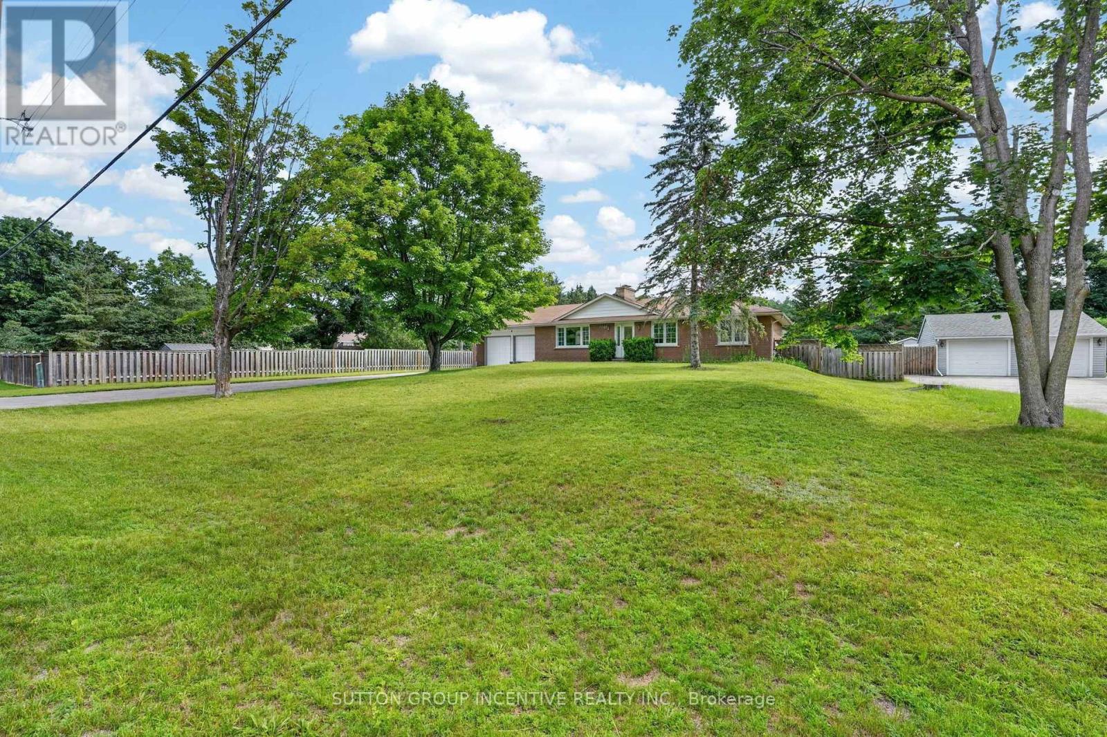 1209 ST VINCENT STREET N - 3