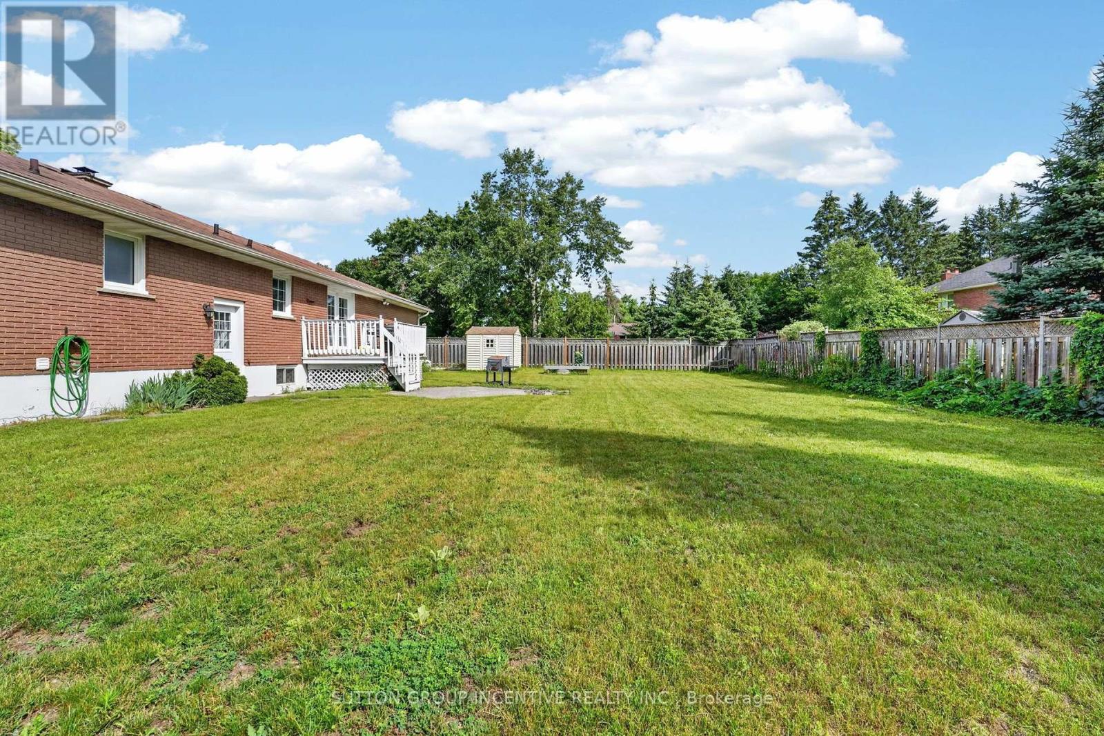 1209 ST VINCENT STREET N - 9