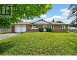 Primary Bedroom - 1209 St Vincent Street N, Springwater, ON L9X0R2 Photo 6