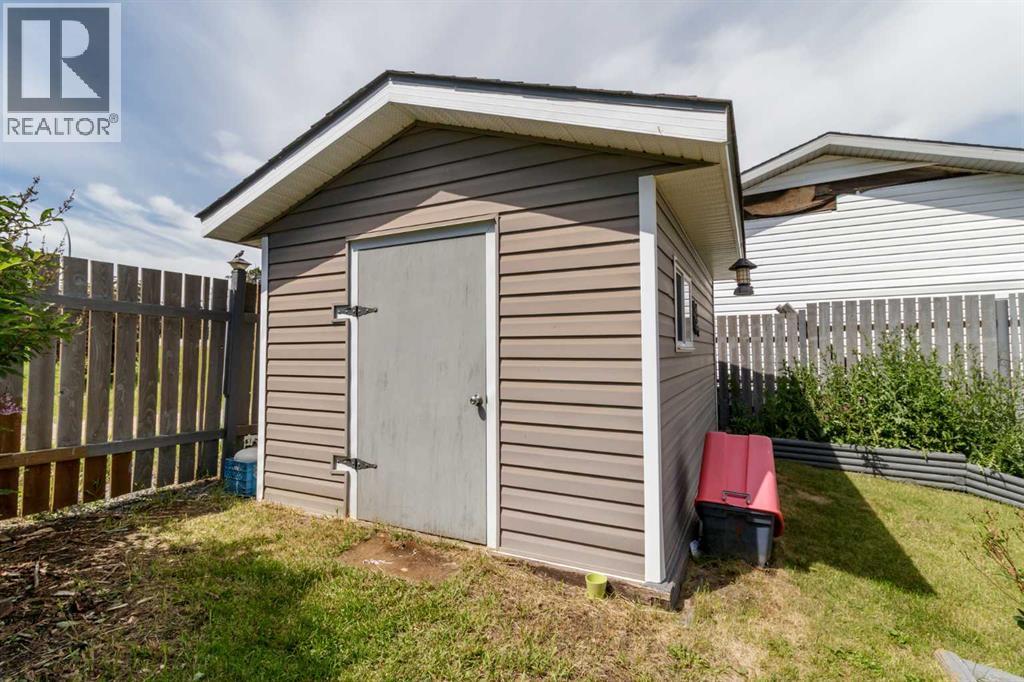3 Pickering Close - 30