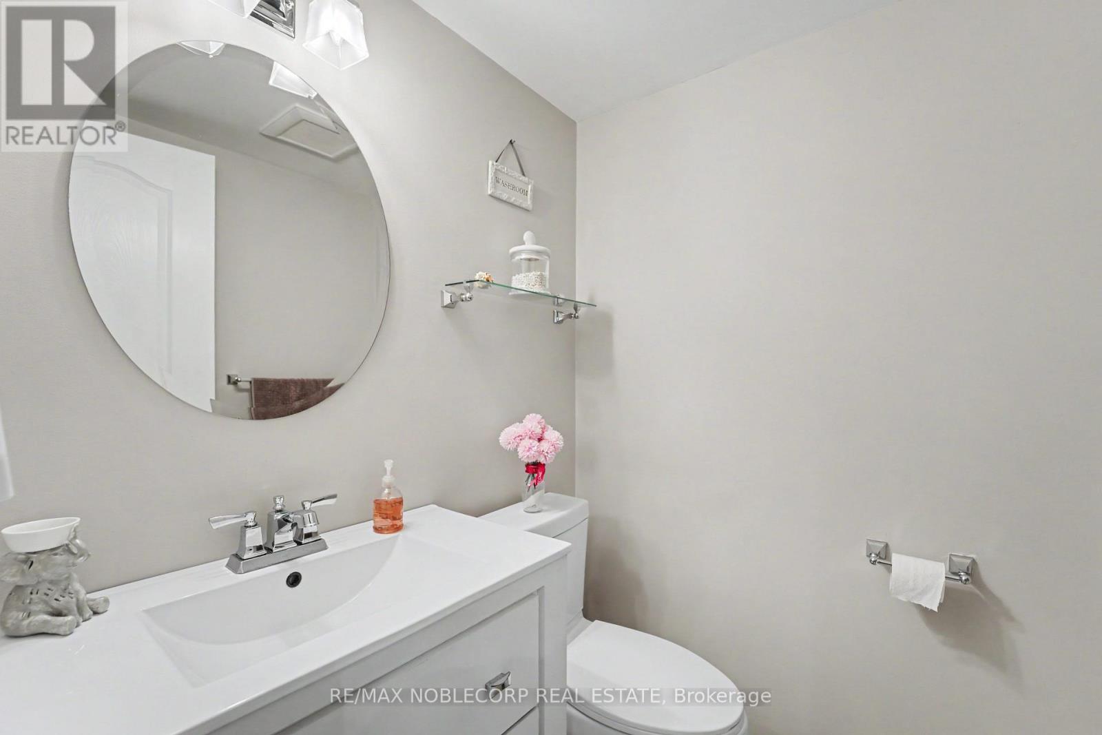 12 WATERBURY STREET - 22