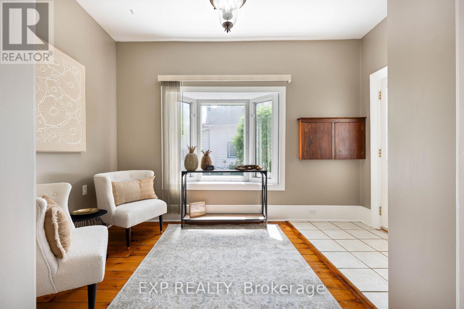39 TOWNLINE - Image 12