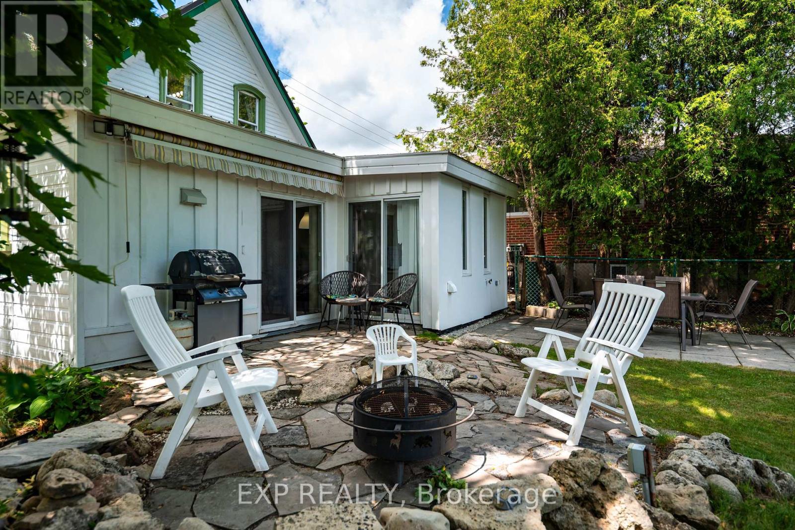 39 TOWNLINE - Image 43
