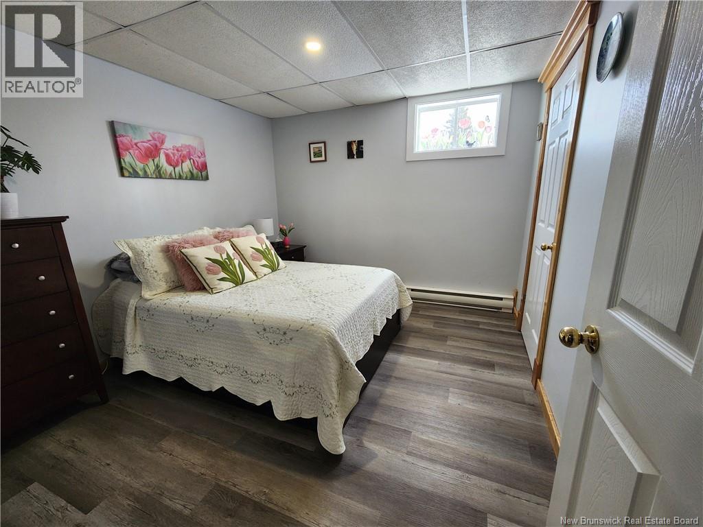 25 Curry Brook Lodge Lane - 32